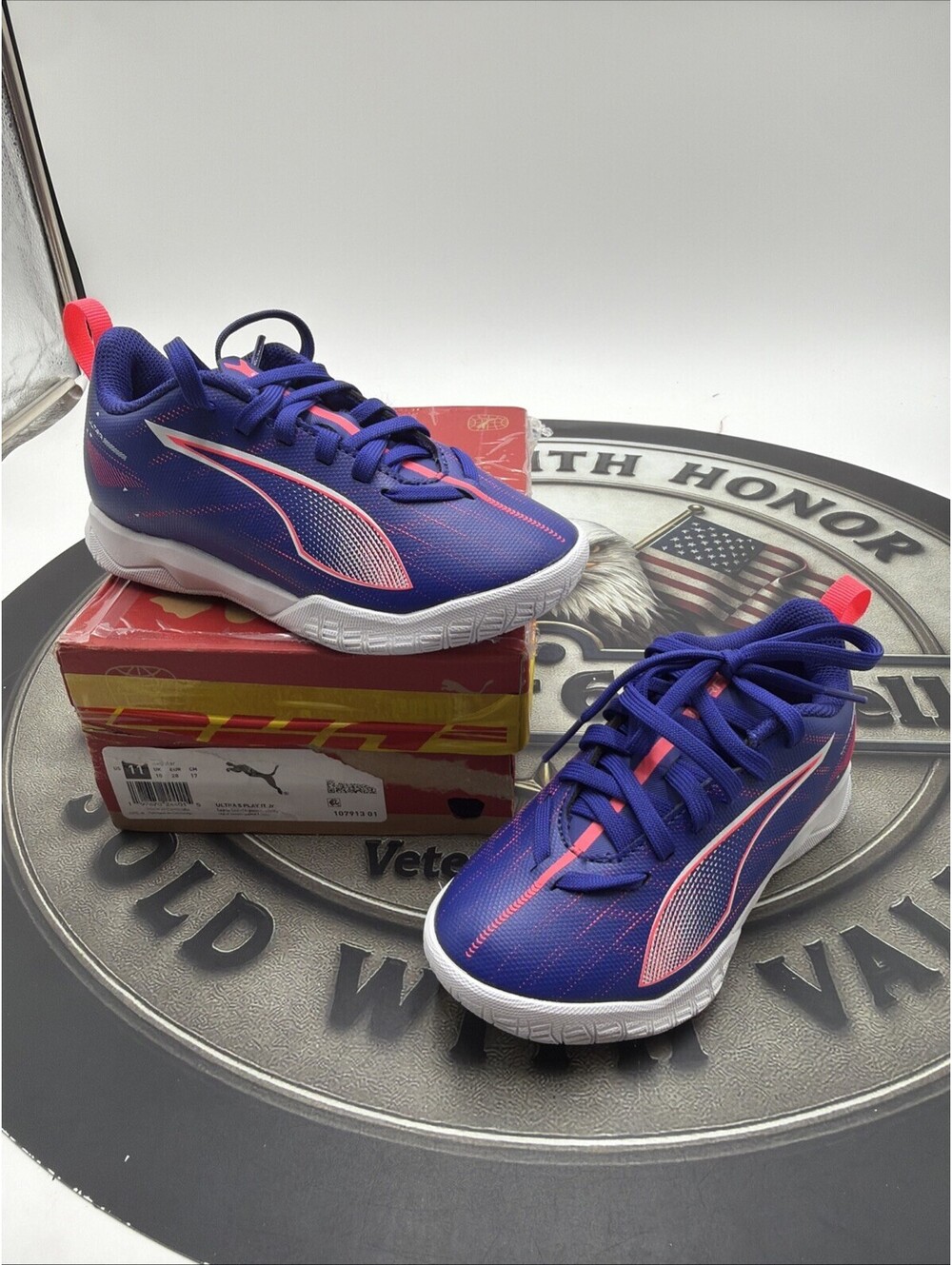 PUMA Kids Ultra 5 Play It Jr Junior Indoor Soccer Shoes Sz 11 NEW Purple